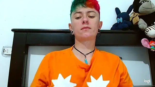 tomboyblue online show from February 16, 2025, 3:37 am