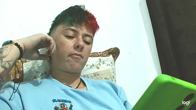 tomboyblue online show from February 24, 2025, 4:38 am