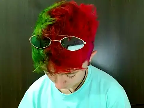 tomboyblue online show from March 8, 2025, 10:45 pm