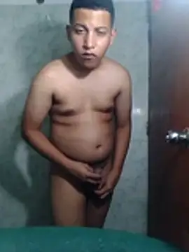 Fuenmayor40 online show from December 19, 2025, 7:04 am