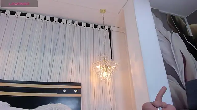 DahianaLincoln online show from January 19, 2025, 7:58 pm