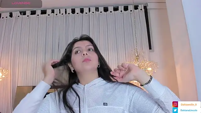 DahianaLincoln online show from February 1, 2025, 2:05 am