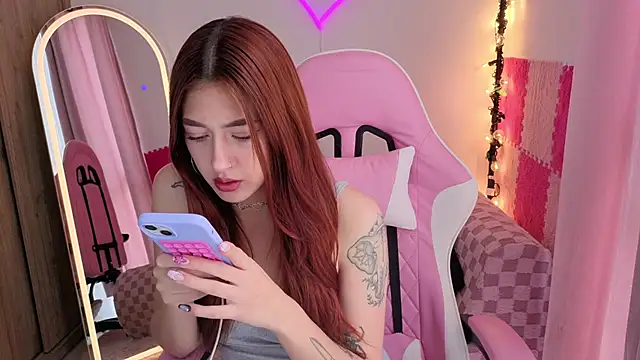 violet ch online show from September 13, 2025, 5:24 pm