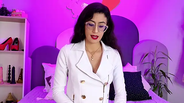 SophieGomez22 online show from April 19, 2026, 11:20 am