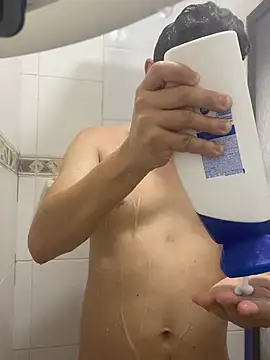 DanielGomez9 online show from March 11, 2025, 12:06 pm