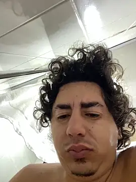 DanielGomez9 online show from November 4, 2025, 1:10 pm