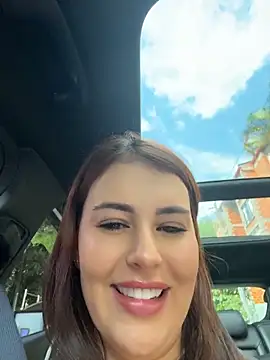 Eva Gonzalez online show from April 18, 2026, 1:48 pm