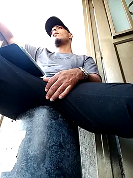 Snapshot of bonehur chatting on October 23, 2025, 9:02 pm bonehur online show from October 23, 2025, 9:02 pm