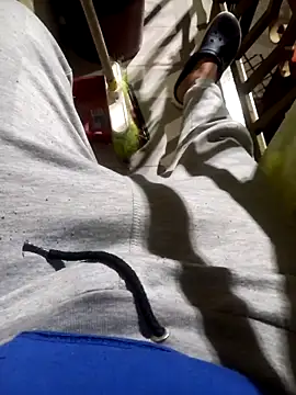 Snapshot of bonehur chatting on March 10, 2026, 7:24 am bonehur online show from March 10, 2026, 7:24 am