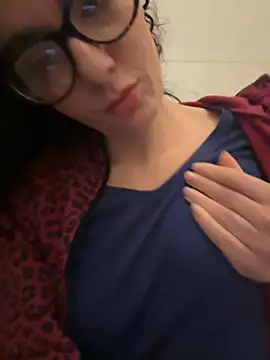 Snapshot of Strawberry_queen91 chatting on November 28, 2025, 5:26 pm Strawberry queen91 online show from November 28, 2025, 5:26 pm