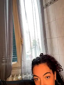 Snapshot of Strawberry_queen91 chatting on November 30, 2025, 9:35 am Strawberry queen91 online show from November 30, 2025, 9:35 am