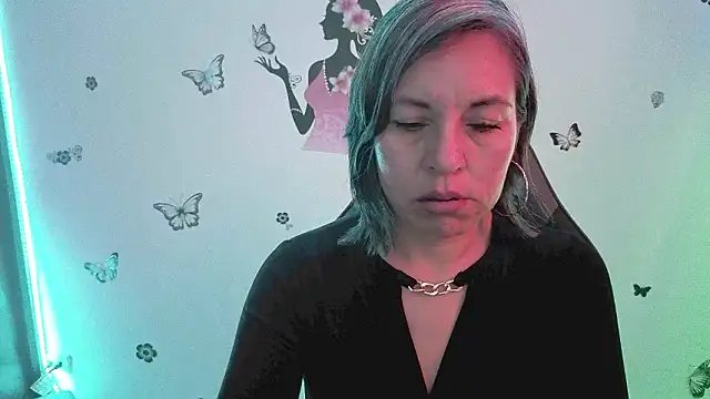 Lady breaks hearts online show from March 27, 2026, 12:27 pm