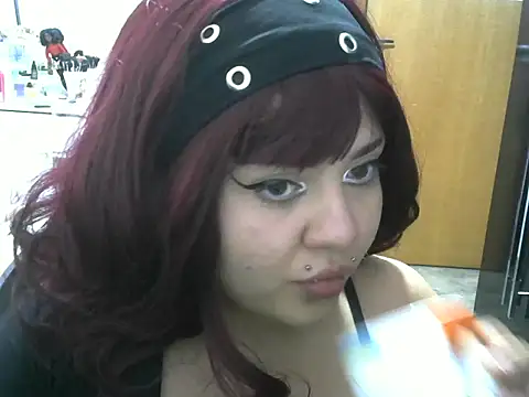 Snapshot of RuthBunny chatting on July 26, 2026, 4:03 pm RuthBunny online show from July 26, 2026, 4:03 pm
