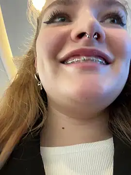 Snapshot of Holy_Tereza chatting on December 7, 2024, 3:41 pm Holy Tereza online show from December 7, 2024, 3:41 pm