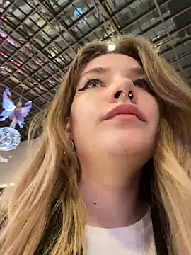 Snapshot of Holy_Tereza chatting on December 8, 2024, 3:45 pm Holy Tereza online show from December 8, 2024, 3:45 pm