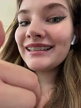 Snapshot of Holy_Tereza chatting on December 8, 2024, 6:50 pm Holy Tereza online show from December 8, 2024, 6:50 pm