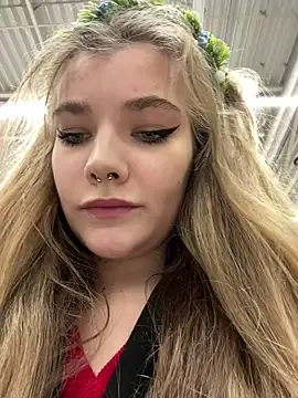 Snapshot of Holy_Tereza chatting on December 22, 2024, 3:44 pm Holy Tereza online show from December 22, 2024, 3:44 pm