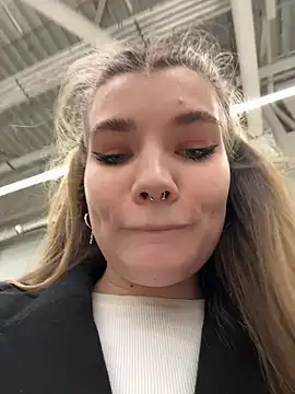 Snapshot of Holy_Tereza chatting on January 11, 2025, 3:31 pm Holy Tereza online show from January 11, 2025, 3:31 pm