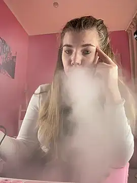 Snapshot of Holy_Tereza chatting on January 15, 2025, 9:56 am Holy Tereza online show from January 15, 2025, 9:56 am