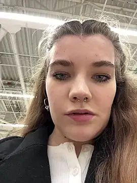 Snapshot of Holy_Tereza chatting on January 19, 2025, 3:21 pm Holy Tereza online show from January 19, 2025, 3:21 pm