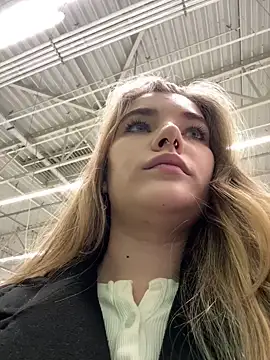 Snapshot of Holy_Tereza chatting on January 29, 2025, 3:26 pm Holy Tereza online show from January 29, 2025, 3:26 pm