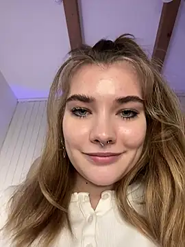 Snapshot of Holy_Tereza chatting on January 29, 2025, 6:28 pm Holy Tereza online show from January 29, 2025, 6:28 pm