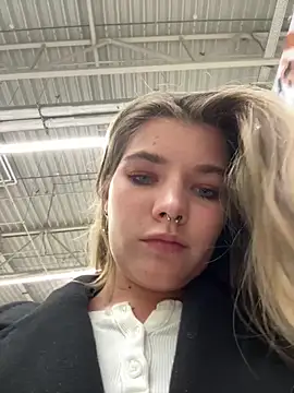 Snapshot of Holy_Tereza chatting on February 21, 2025, 3:10 pm Holy Tereza online show from February 21, 2025, 3:10 pm