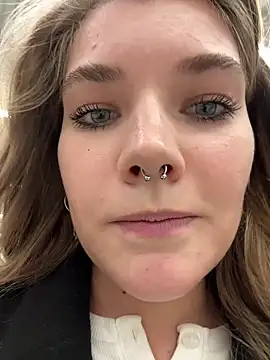 Snapshot of Holy_Tereza chatting on February 23, 2025, 3:08 pm Holy Tereza online show from February 23, 2025, 3:08 pm