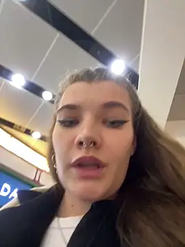 Snapshot of Holy_Tereza chatting on December 16, 2025, 3:06 pm Holy Tereza online show from December 16, 2025, 3:06 pm