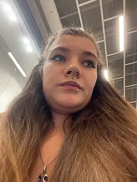 Snapshot of Holy_Tereza chatting on February 8, 2026, 3:48 pm Holy Tereza online show from February 8, 2026, 3:48 pm