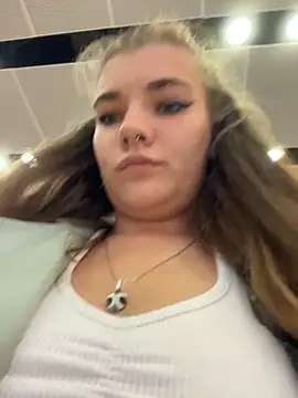 Snapshot of Holy_Tereza chatting on June 20, 2026, 3:48 pm Holy Tereza online show from June 20, 2026, 3:48 pm
