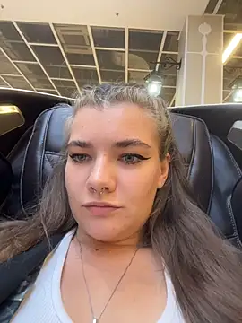 Snapshot of Holy_Tereza chatting on July 10, 2026, 3:25 pm Holy Tereza online show from July 10, 2026, 3:25 pm