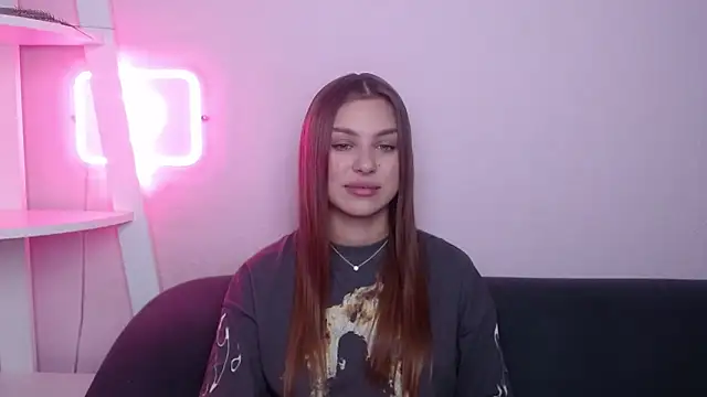 MilanaAngelAs online show from April 11, 2026, 4:39 am