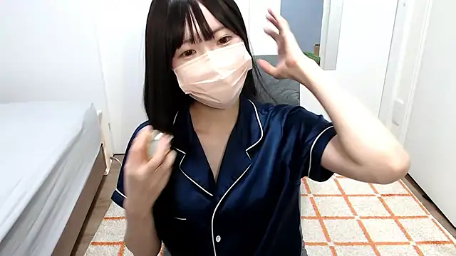 Snapshot of _mi_tsu_ki_ chatting on February 22, 2025, 10:09 pm  mi tsu ki  online show from February 22, 2025, 10:09 pm