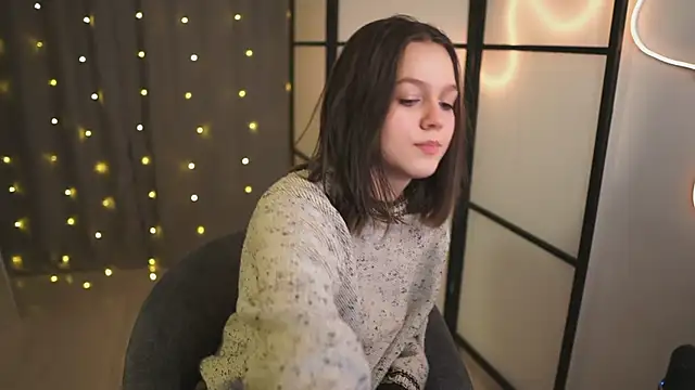 Snapshot of Addelin_Moon chatting on January 18, 2025, 7:26 pm Addelin Moon online show from January 18, 2025, 7:26 pm