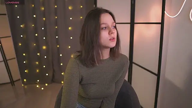 Snapshot of Addelin_Moon chatting on January 19, 2025, 5:07 pm Addelin Moon online show from January 19, 2025, 5:07 pm