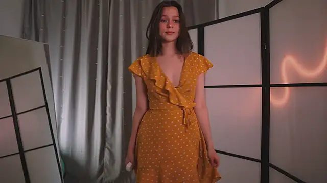 Snapshot of Addelin_Moon chatting on February 21, 2025, 4:37 pm Addelin Moon online show from February 21, 2025, 4:37 pm