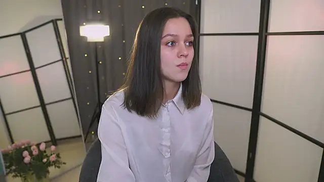 Snapshot of Addelin_Moon chatting on March 9, 2025, 3:27 pm Addelin Moon online show from March 9, 2025, 3:27 pm