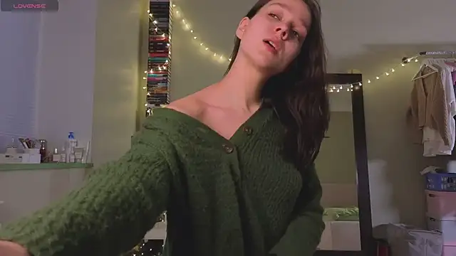 Snapshot of Addelin_Moon chatting on January 6, 2026, 1:48 pm Addelin Moon online show from January 6, 2026, 1:48 pm