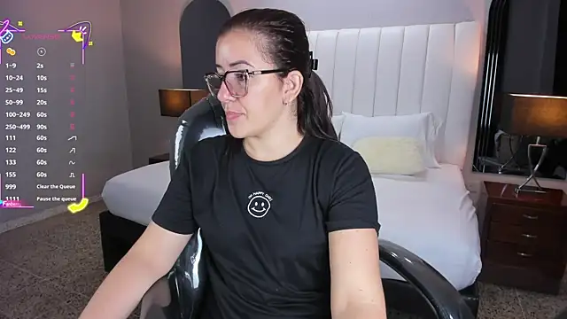 Snapshot of vanity_sex chatting on September 22, 2025, 11:45 am vanity sex online show from September 22, 2025, 11:45 am