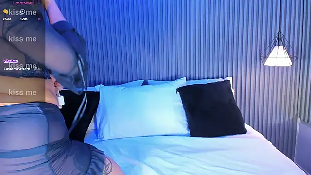 Snapshot of vanity_sex chatting on November 12, 2025, 11:54 am vanity sex online show from November 12, 2025, 11:54 am