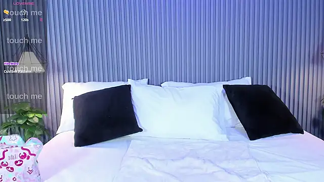 Snapshot of vanity_sex chatting on November 25, 2025, 11:43 am vanity sex online show from November 25, 2025, 11:43 am