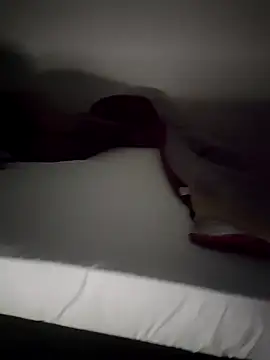 KikiLovesD online show from April 4, 2026, 9:01 pm