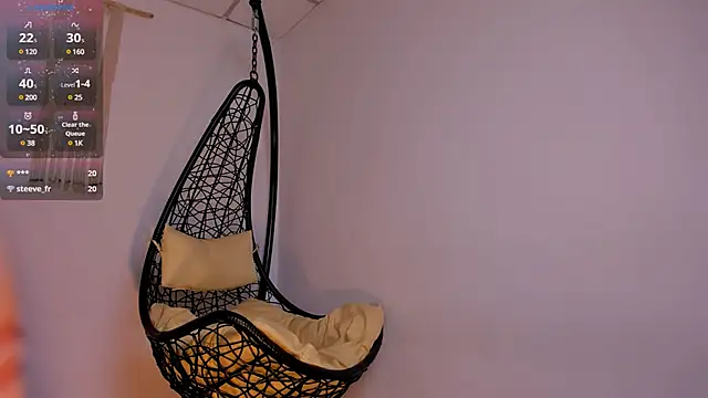 Snapshot of Nina-monroe chatting on January 20, 2025, 11:32 pm Nina-monroe online show from January 20, 2025, 11:32 pm