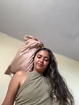 ViolettaSummer online show from November 1, 2025, 9:39 pm