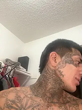 Snapshot of Papinine6 chatting on October 21, 2025, 10:05 am Papinine6 online show from October 21, 2025, 10:05 am