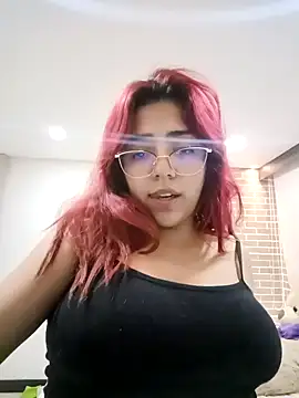 Rousse Collinss online show from January 5, 2025, 10:19 pm