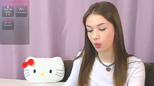 Snapshot of ellie_kramer chatting on August 8, 2026, 3:52 am ellie kramer online show from August 8, 2026, 3:52 am