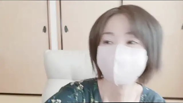 xxArisaxx online show from November 4, 2025, 5:50 am