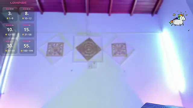 AdelineEvanss online show from December 23, 2024, 4:44 am